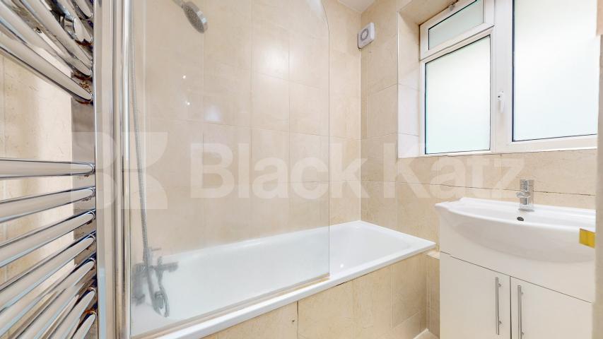 Charming One Bedroom Flat in Prestigious Townshend Estate, St John’s Wood Townshend Road, St Johns Wood